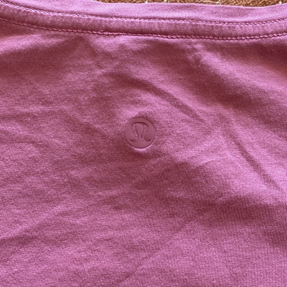 Lululemon top - Picture 4 of 4